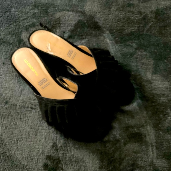 Liz Claiborne Fringe Mules/Heels - Picture 1 of 12